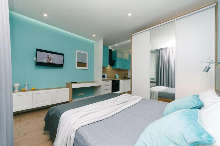 Happy apartment, warmth, comfort, turquoise Kiev Extérieur photo